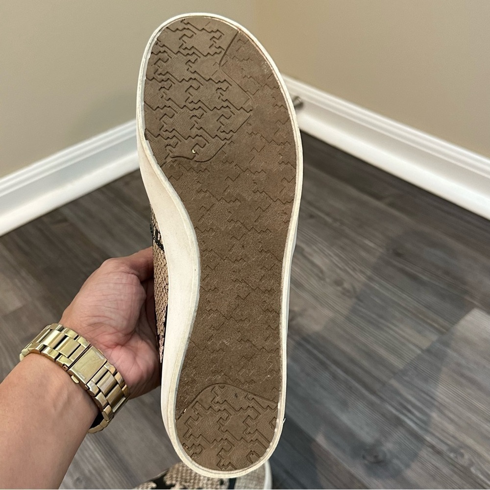 DR. SCHOLL'S Comfort Madison Animal Print Slip On Flats Sneakers Size 8 - Picture 12 of 12